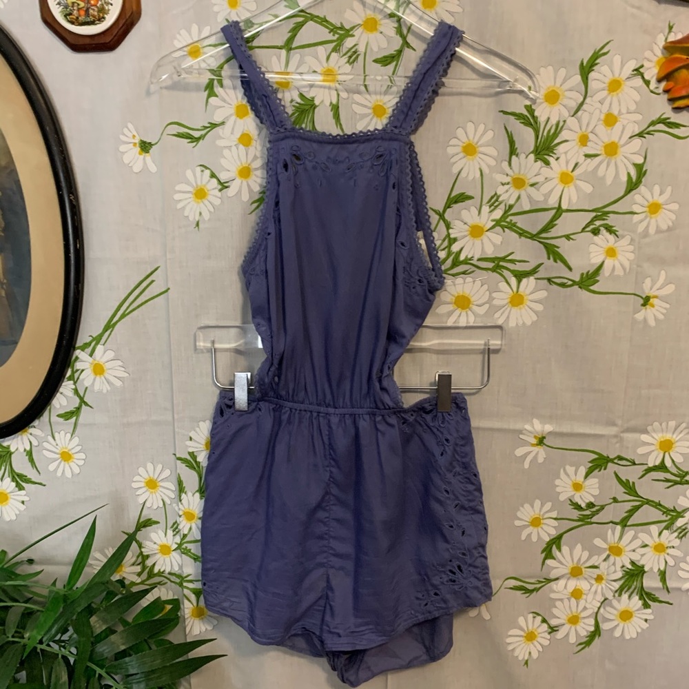 URBAN OUTFITTERS lilac purple open back lace detail shorts romper - Picture 5 of 10